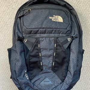 SOLD The North Face Recon TNF Black/24K Gold